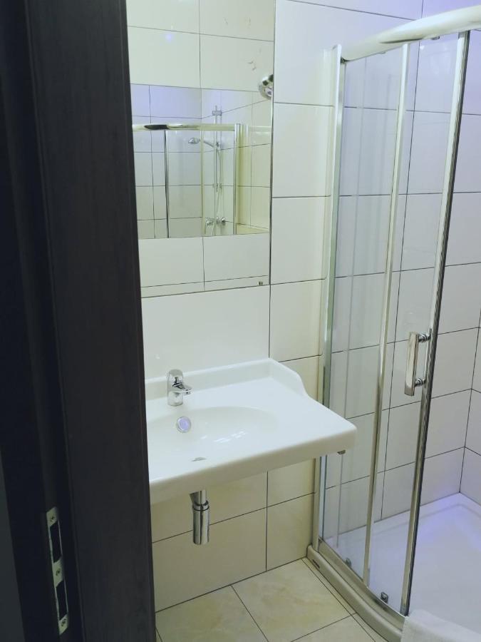 Bed and Breakfast Volter Гданьск Экстерьер фото